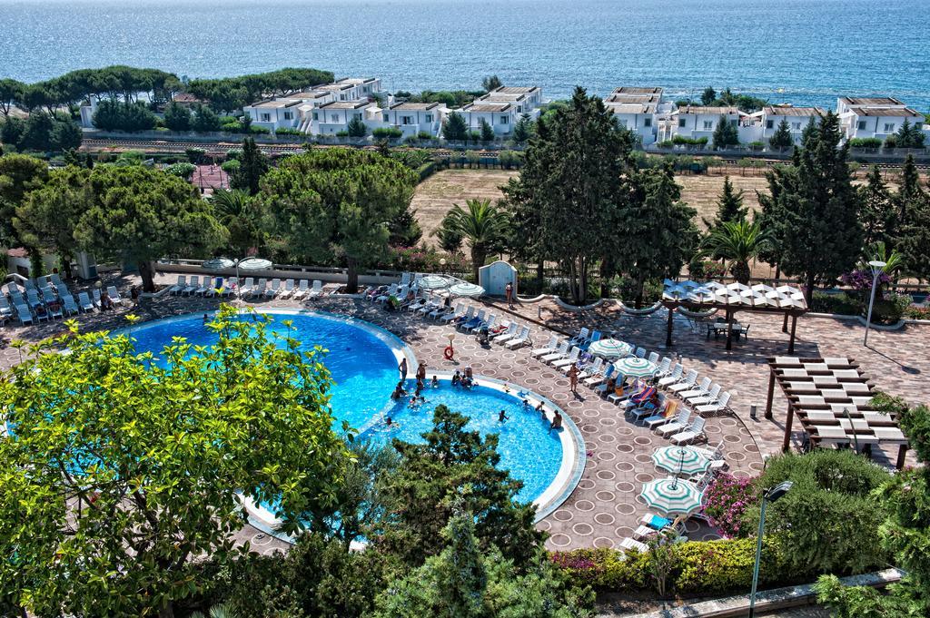 Brancaleone Hotel Villaggio Club Altalia Residence المظهر الخارجي الصورة